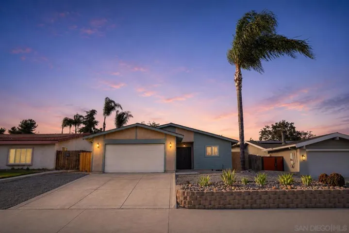 9444 Leticia Dr., Santee, California 92071