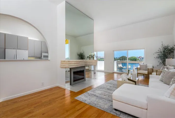 931 Lido Lane, Foster City, California 94404