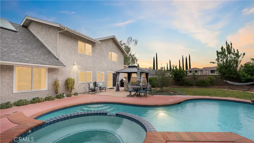 20944 Canterwood, Saugus, California 91350