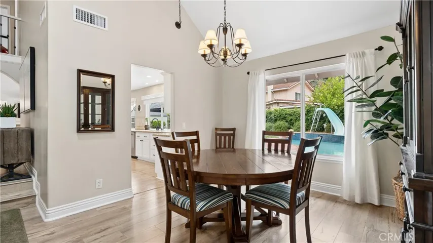 20944 Canterwood, Saugus, California 91350