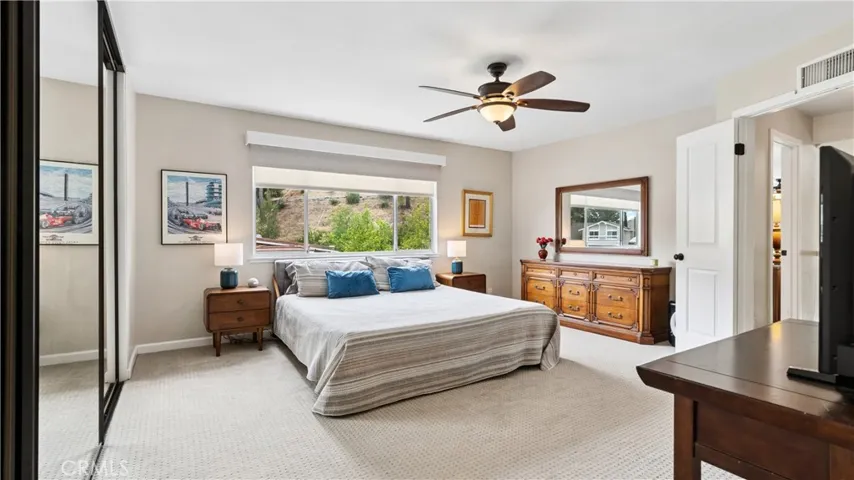 20944 Canterwood, Saugus, California 91350