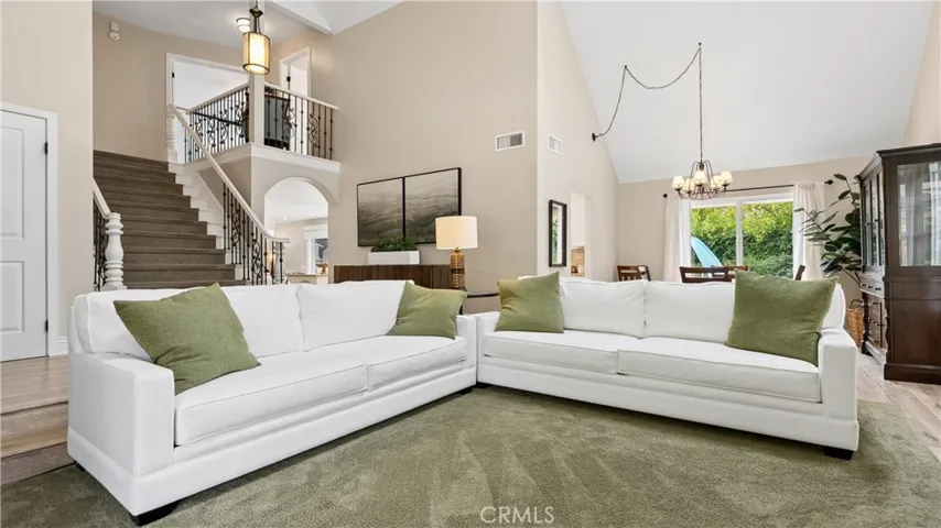 20944 Canterwood, Saugus, California 91350