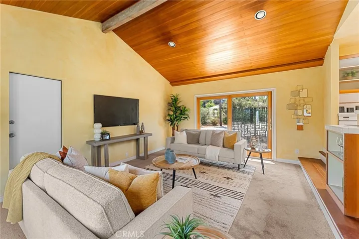 1040 W Crescent Avenue, Redlands, California 92373