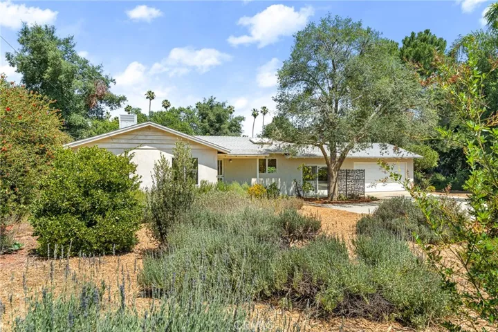 1040 W Crescent Avenue, Redlands, California 92373