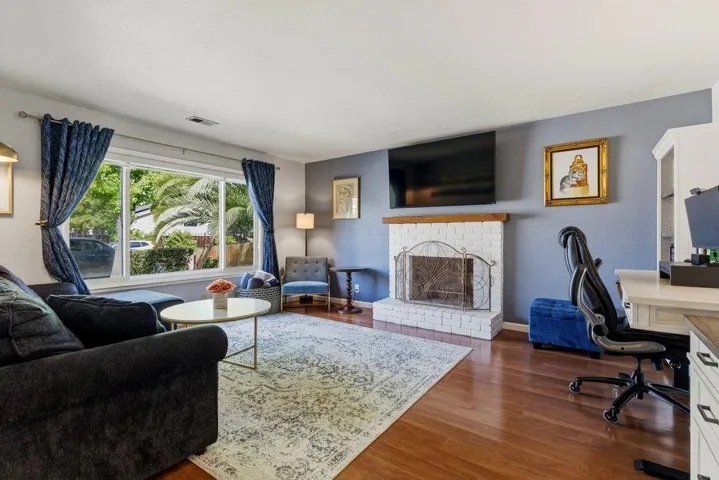 1101 Marne Drive, Hollister, California 95023