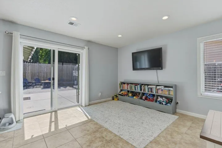 1101 Marne Drive, Hollister, California 95023