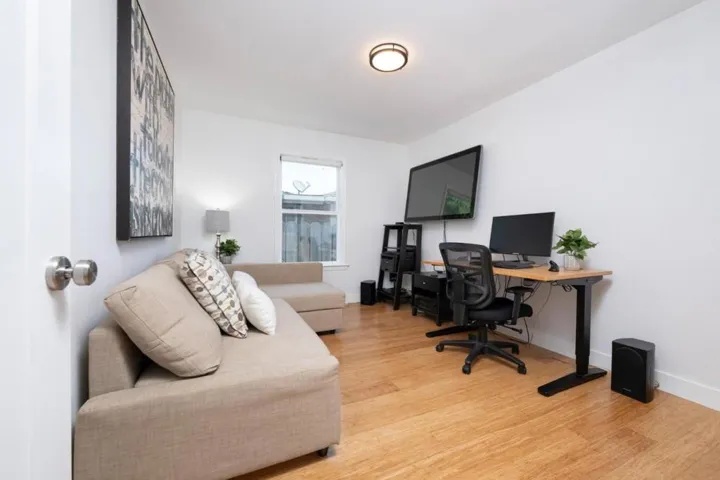 536 Stanford Avenue, Redwood City, California 94063
