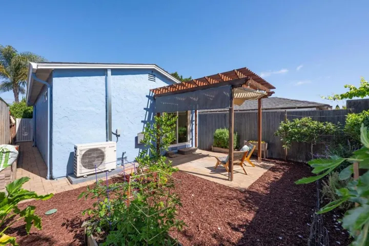 536 Stanford Avenue, Redwood City, California 94063