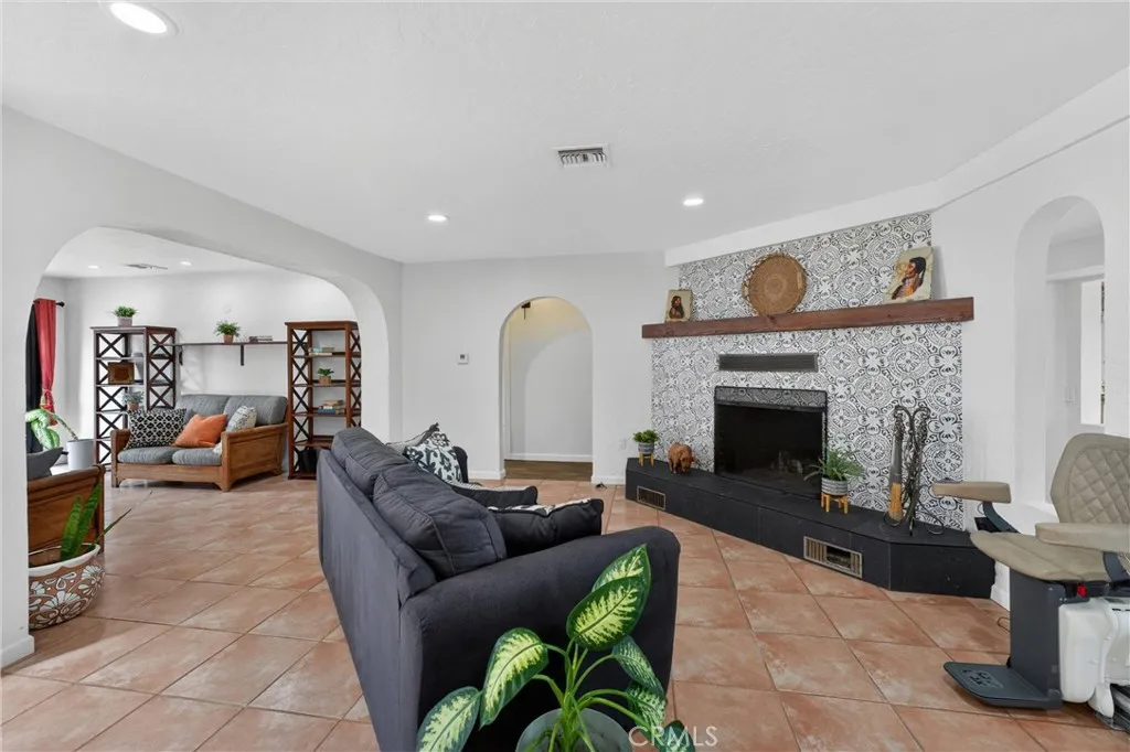 Expansive Family Room
