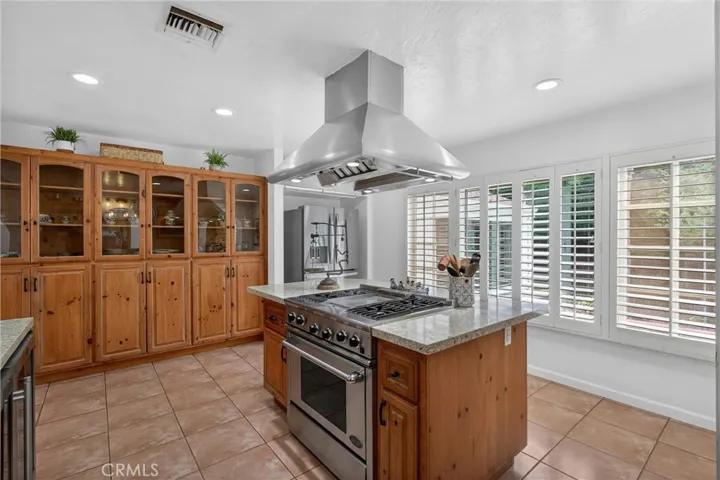 Updated Kitchen with Ample Storage