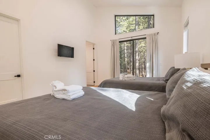 42421 Evergreen Drive, Big Bear Lake, California 92315