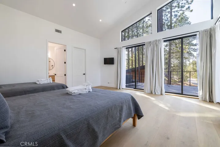 42421 Evergreen Drive, Big Bear Lake, California 92315