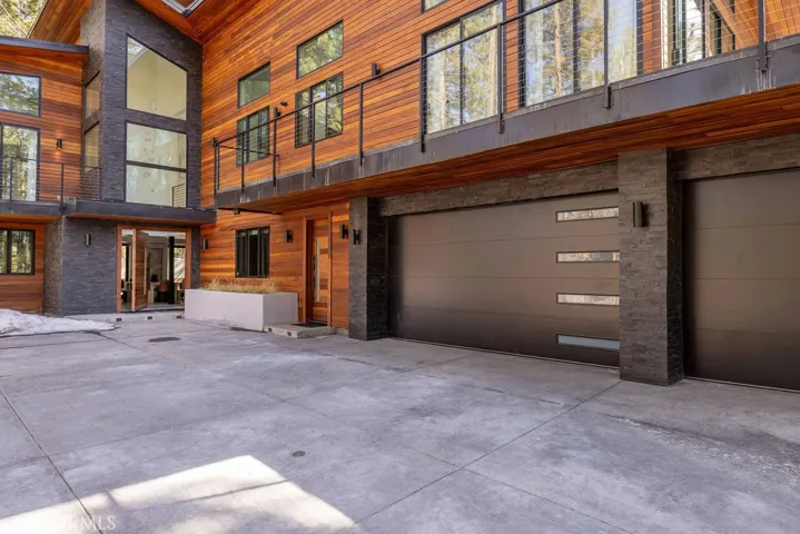 42421 Evergreen Drive, Big Bear Lake, California 92315