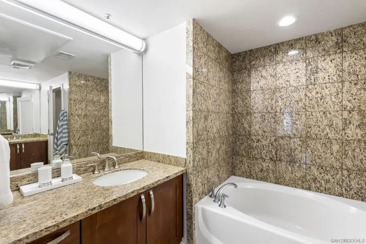 5410 La Jolla Blvd A111, La Jolla, California 92037