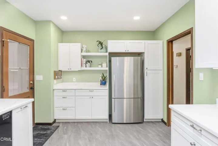 LEFT DOOR TO DECK, RIGHT TO BEDROOMS