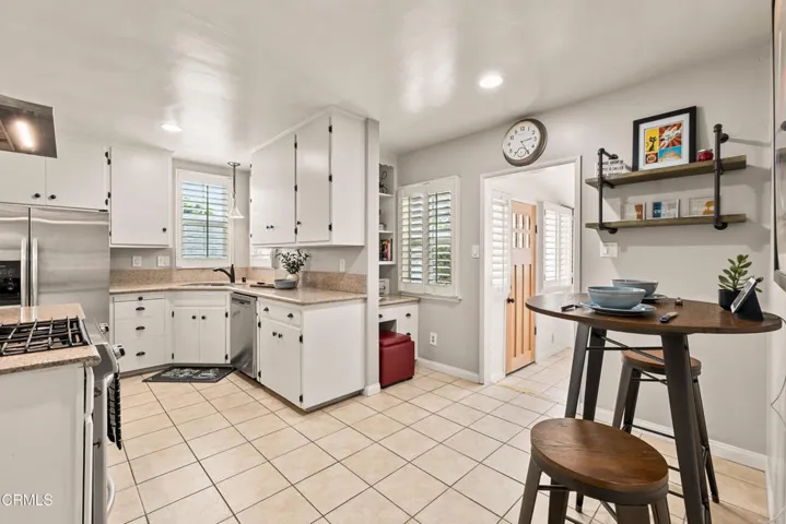 21-163 N Lincoln PL - 21