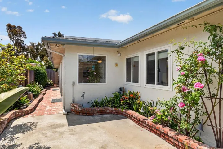 88-web-or-mls-UpmarketMedia-2548Uki-209