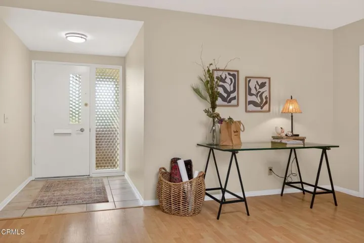 13-web-or-mls-UpmarketMedia-2548Uki-087