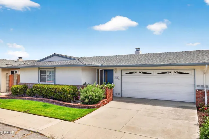 2-web-or-mls-UpmarketMedia-2548Uki-251