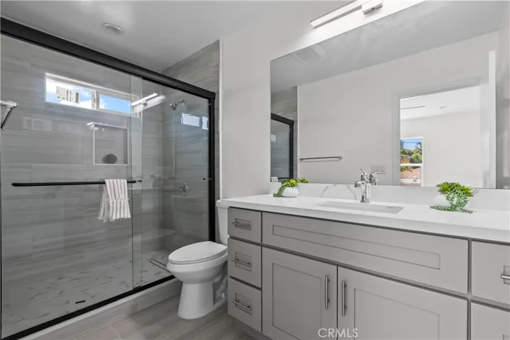 2057 N Eastern, Los Angeles, California 90032