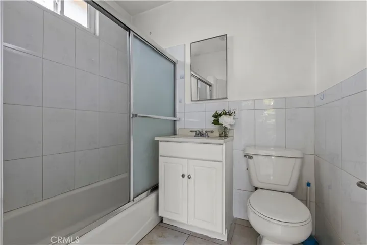 2057 N Eastern, Los Angeles, California 90032