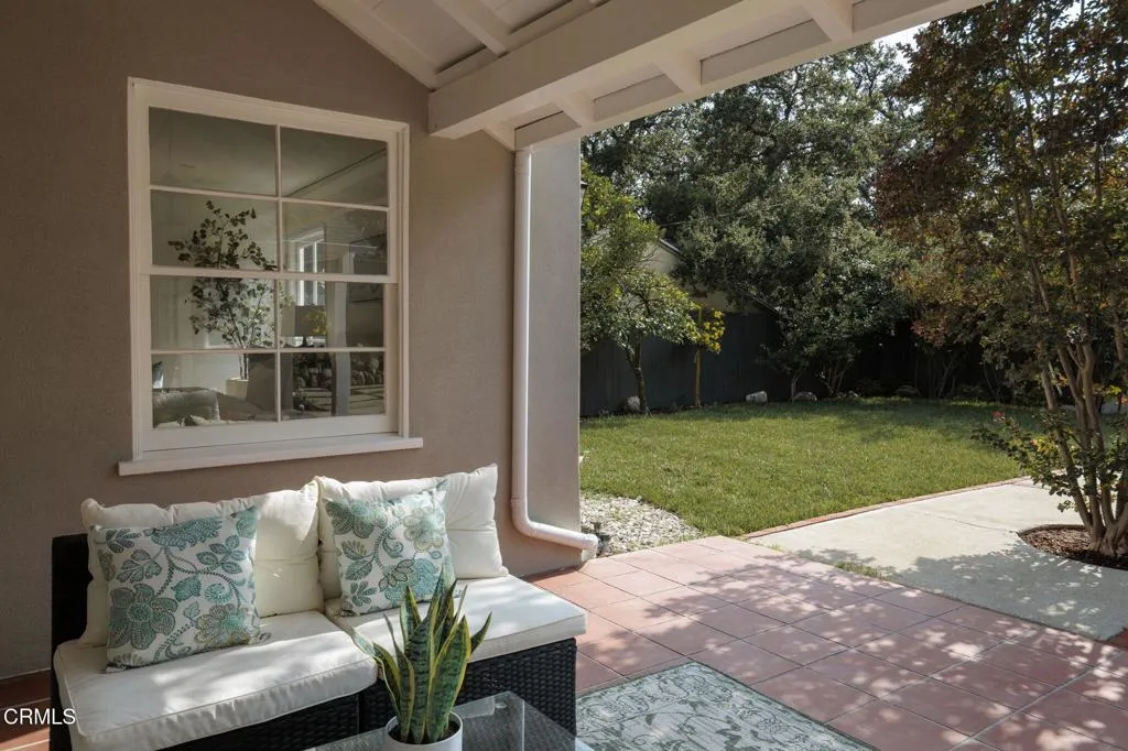 14-web-or-mls-2185 N Roosevelt Ave by Pi