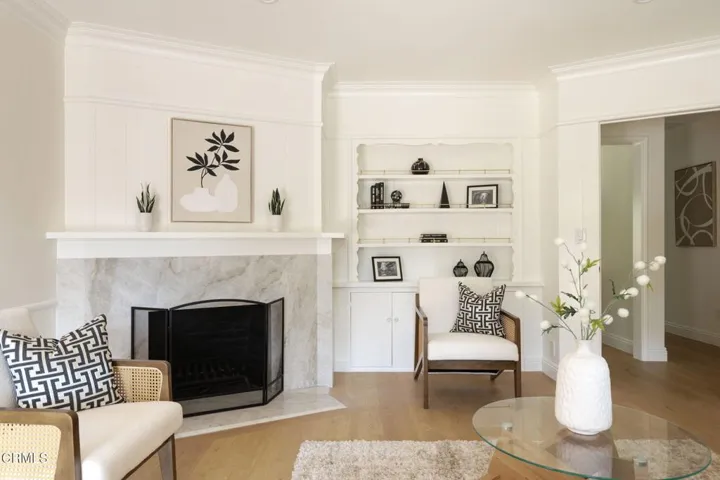 11-web-or-mls-2185 N Roosevelt Ave by Pi