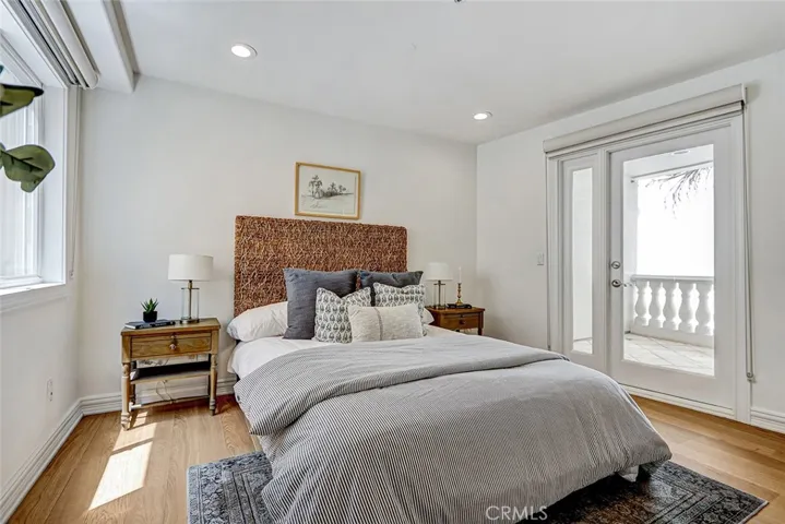225 Rosecrans Place, Manhattan Beach, California 90266
