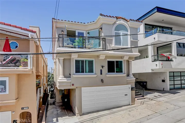 225 Rosecrans Place, Manhattan Beach, California 90266