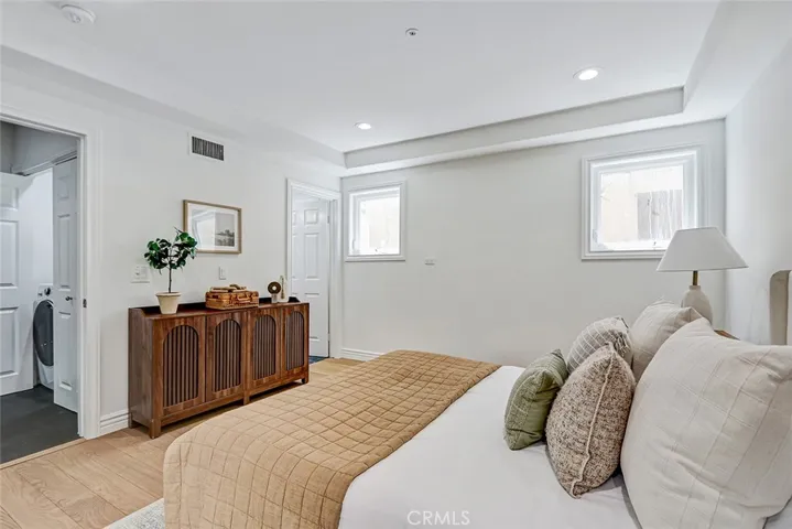225 Rosecrans Place, Manhattan Beach, California 90266