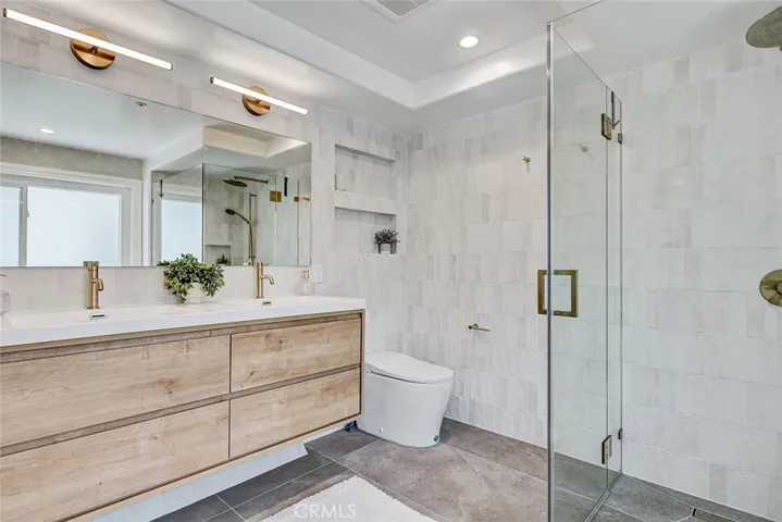 225 Rosecrans Place, Manhattan Beach, California 90266