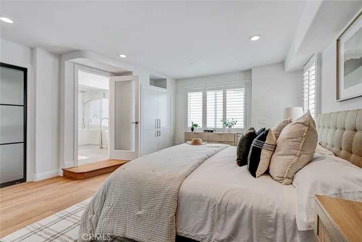 225 Rosecrans Place, Manhattan Beach, California 90266