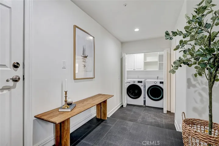 225 Rosecrans Place, Manhattan Beach, California 90266