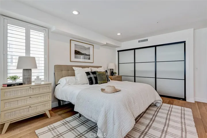 225 Rosecrans Place, Manhattan Beach, California 90266
