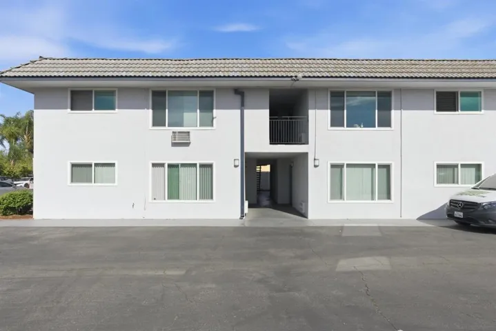 1015 E Ohio Ave, Escondido, California 92025 — photo 4