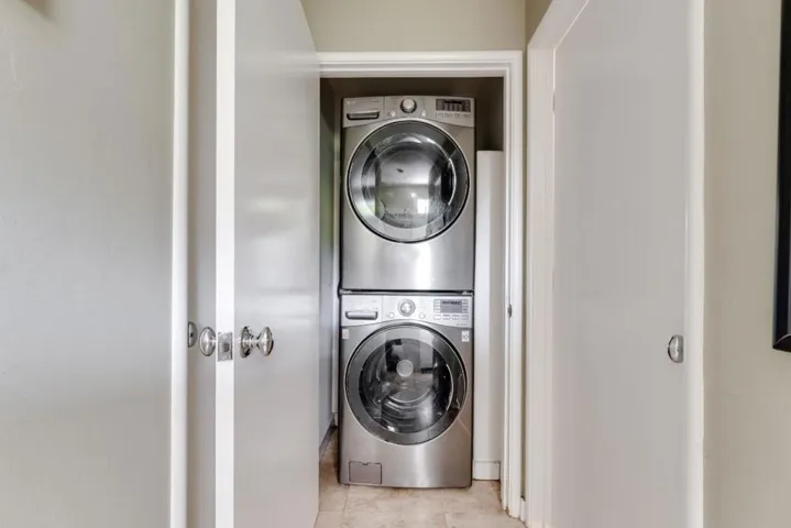 233 Wixon Avenue, Aptos, California 95003