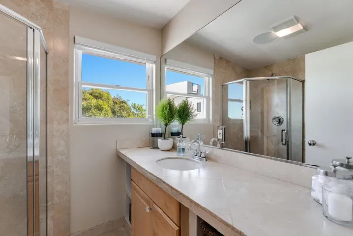 233 Wixon Avenue, Aptos, California 95003