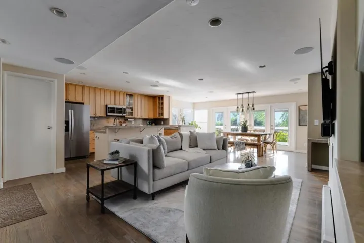 233 Wixon Avenue, Aptos, California 95003