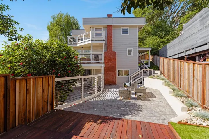 233 Wixon Avenue, Aptos, California 95003