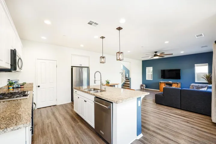 310 Falabella Ln, Fallbrook, California 92028