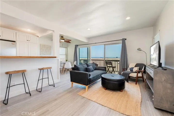 1003 Seal, Seal Beach, California 90740