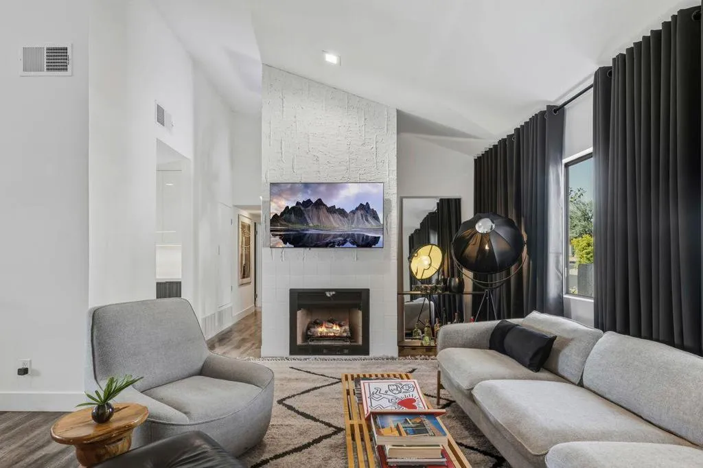 Living room fireplace 2