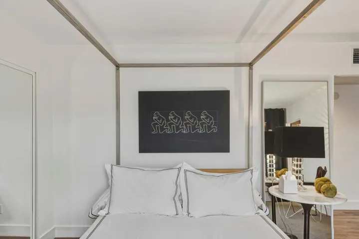 Primary bed