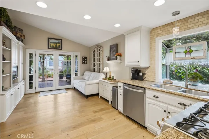 32146 Green Hill Drive, Castaic, California 91384