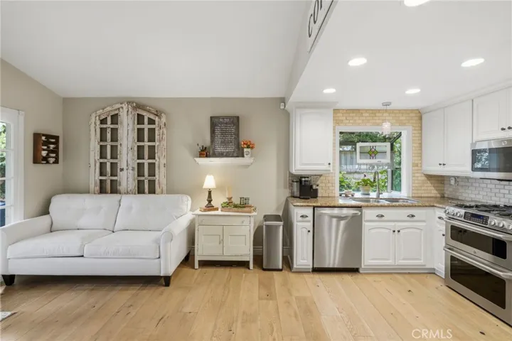 32146 Green Hill Drive, Castaic, California 91384