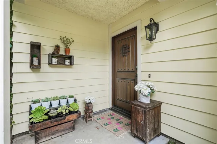 32146 Green Hill Drive, Castaic, California 91384