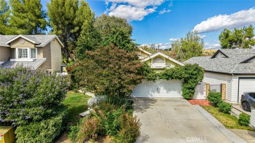 32146 Green Hill Drive, Castaic, California 91384