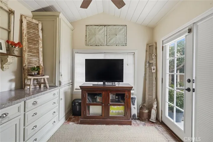 32146 Green Hill Drive, Castaic, California 91384