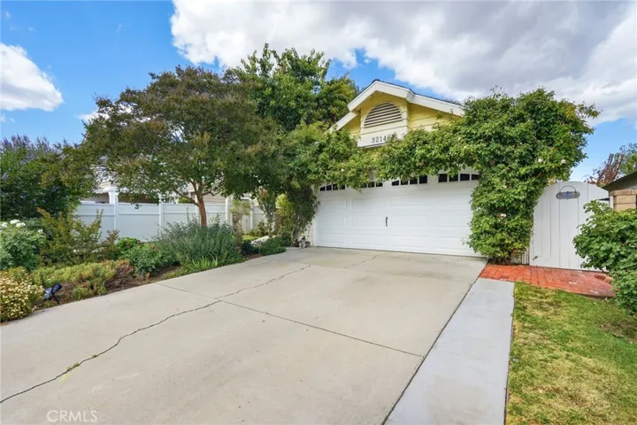 32146 Green Hill Drive, Castaic, California 91384