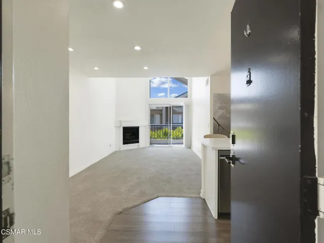 5535 Canoga Ave #320, Woodland Hills -Hs
